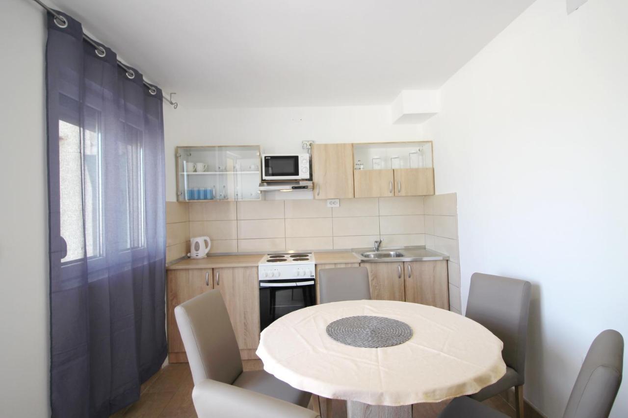 נין Apartment Suzy מראה חיצוני תמונה